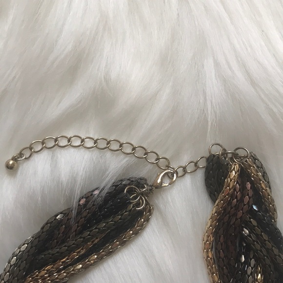 H&M Tri-color Twist Statement Necklace - Picture 4 of 4